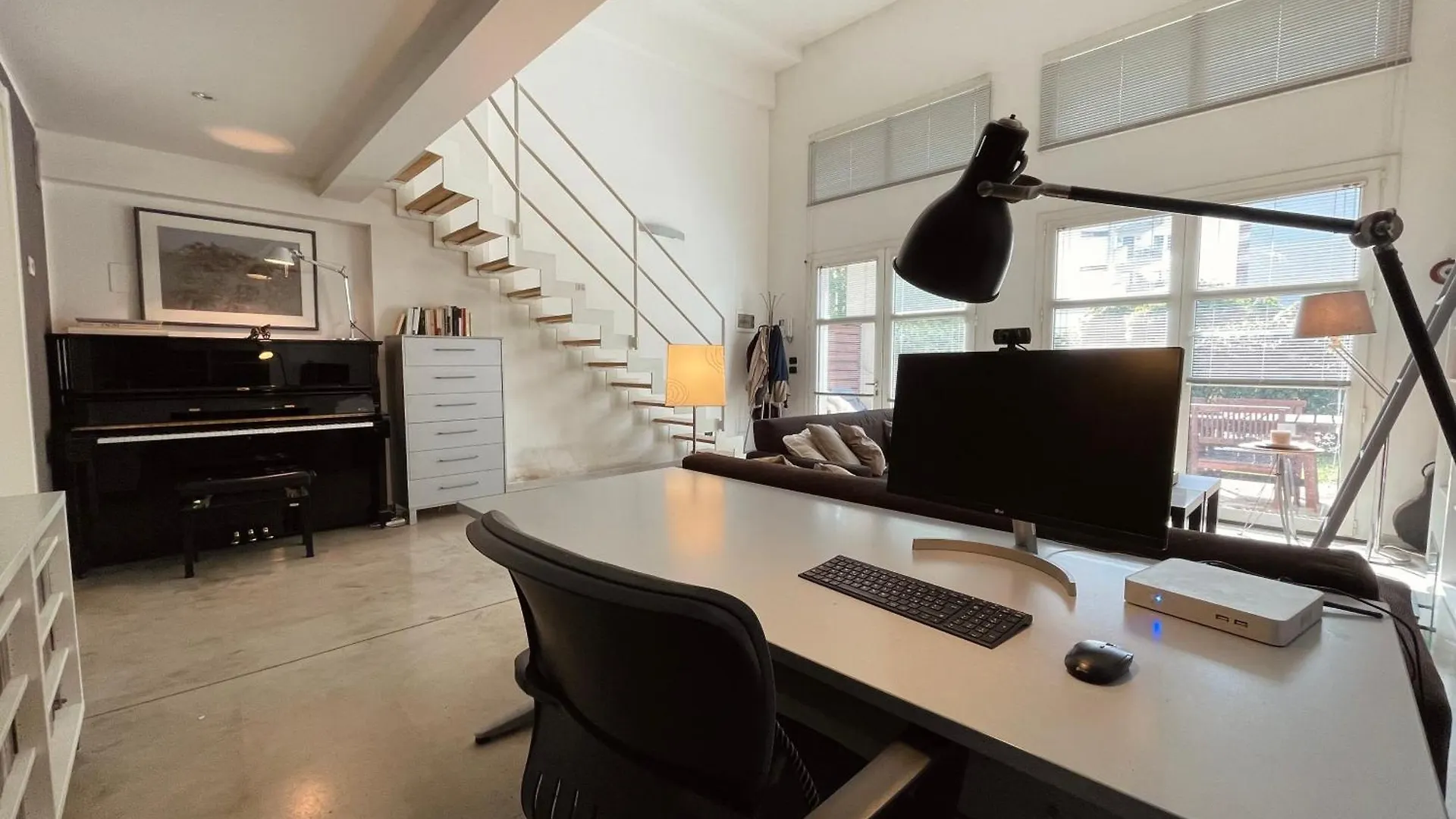 Ampio Loft Su Due Livelli Con Giardino Lägenhet Milano