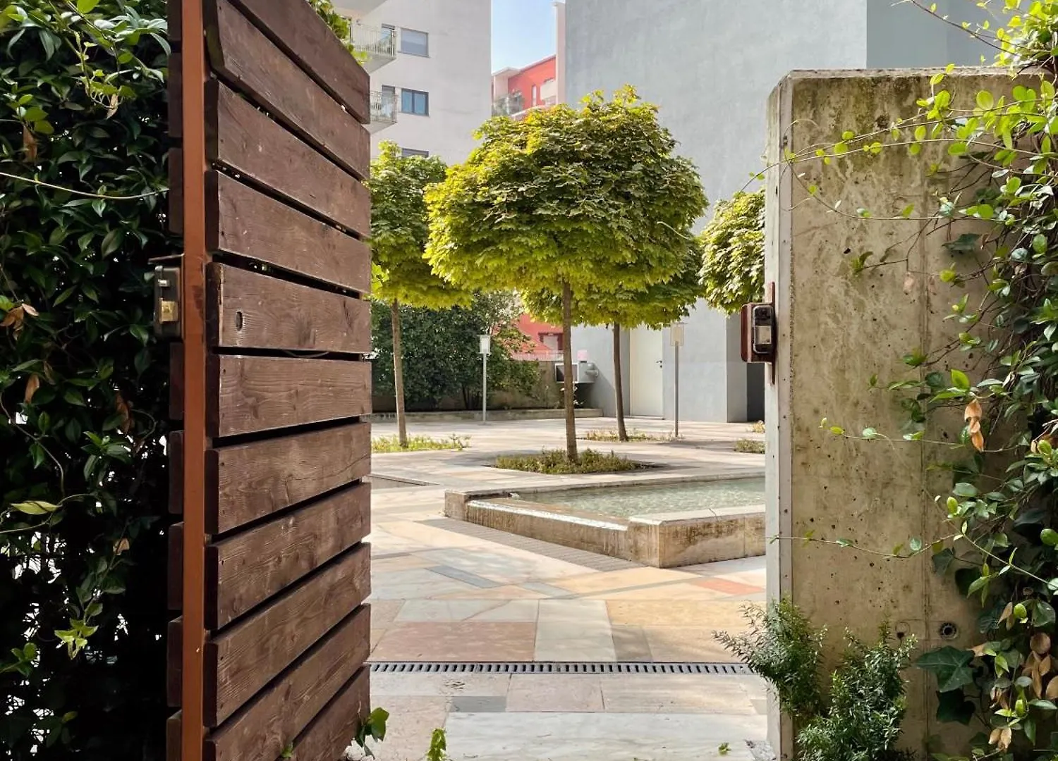 Ampio Loft Su Due Livelli Con Giardino Lägenhet Milano